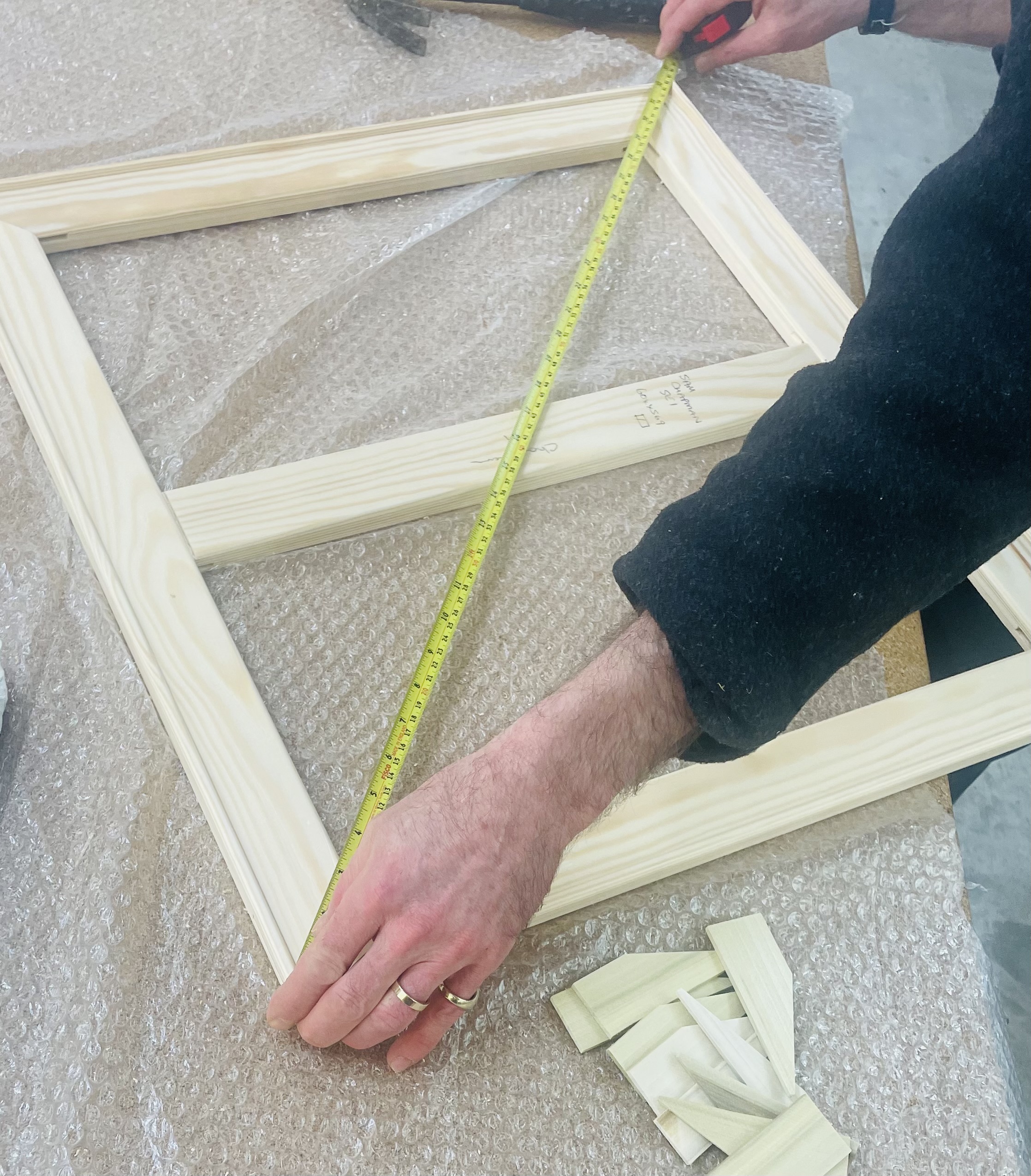 SE1 Picture Frames use custom made slotted stretchers
